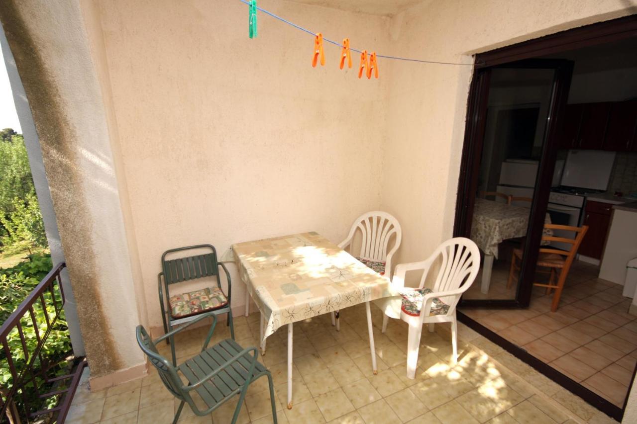 Apartments By The Sea Suha Punta, Rab - 5050 Kampor Kültér fotó